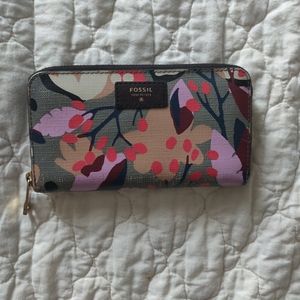 Fossil wallet
